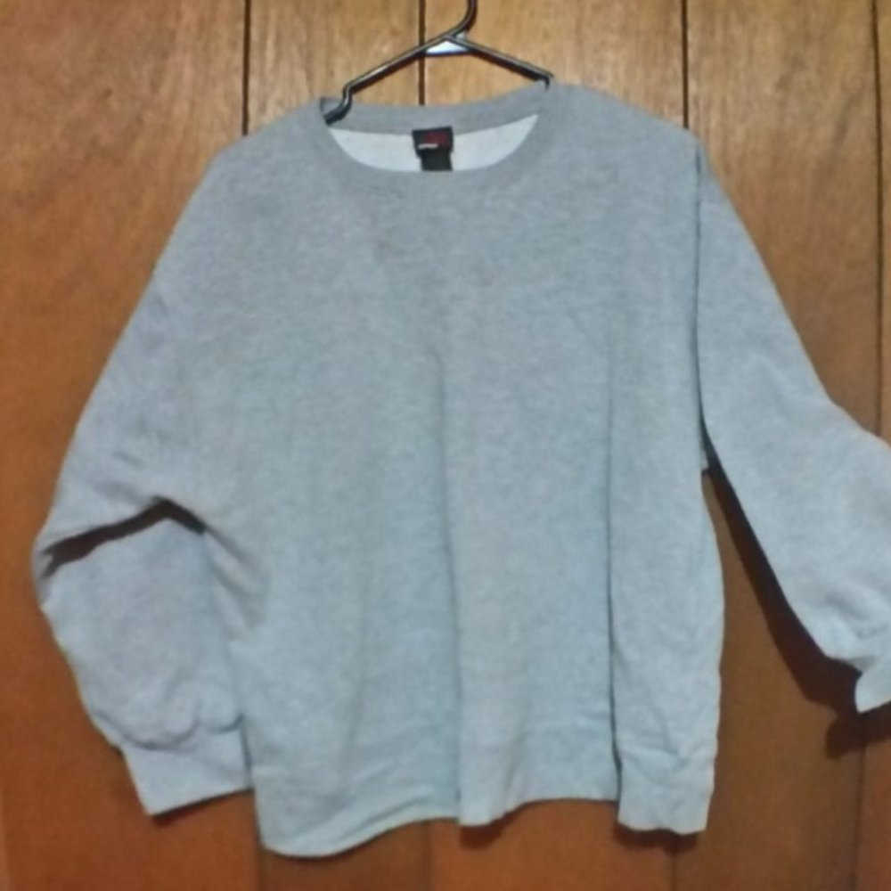 grey Sportek sweater large